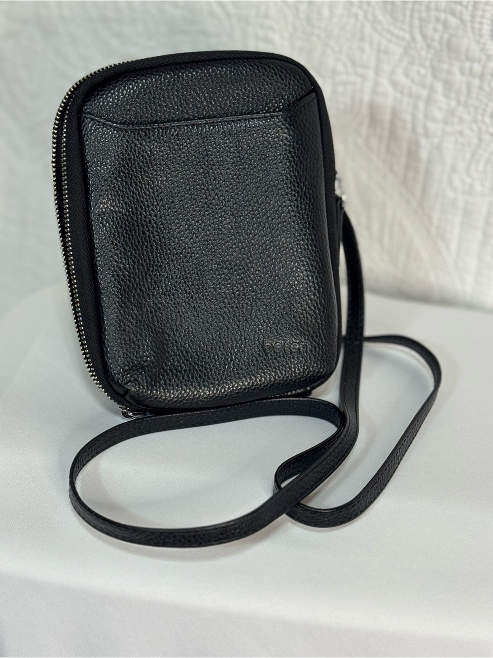 Befen black faux, Crossbody cell phone bag/wallet.